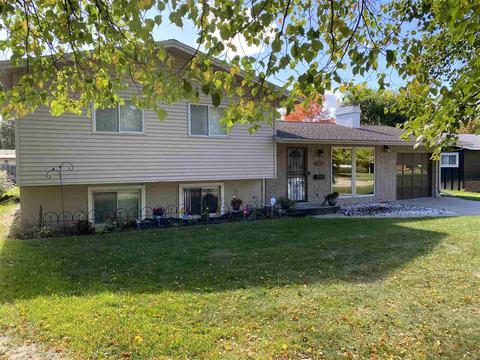 1905 Windsor Ln, Flint, MI 48507 photo 1
