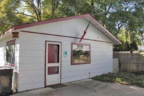 646 E Main St, Owosso, MI 48867 photo 5