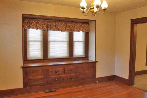 646 E Main St, Owosso, MI 48867 photo 9