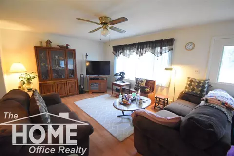 170-178 Doepker, Owosso, MI 48867 photo 6
