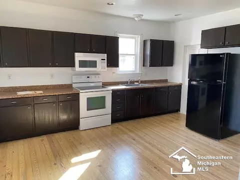 403 Smith, Monroe, MI 48161 photo 3