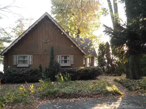 2711 Lakeshore, Applegate, MI 48401 photo 3