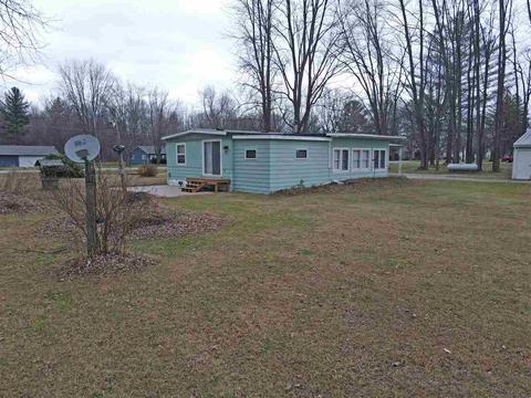 3810 E Burt Rd, Burt, MI 48417 photo 5
