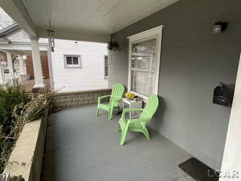 141 E Maple, Adrian, MI 49221 photo 4