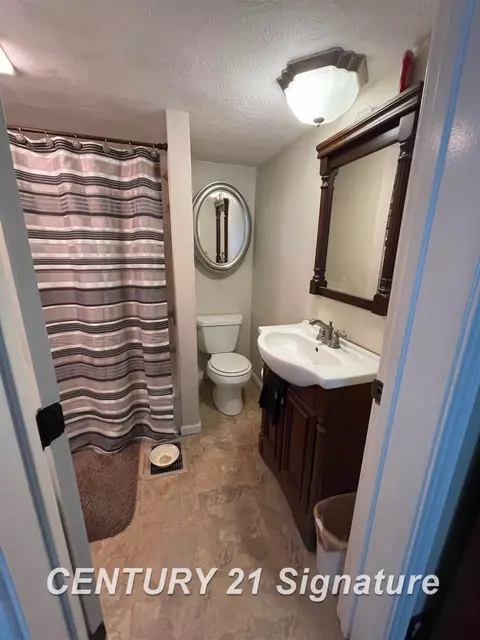 306 E Maple, Holly, MI 48442 photo 19