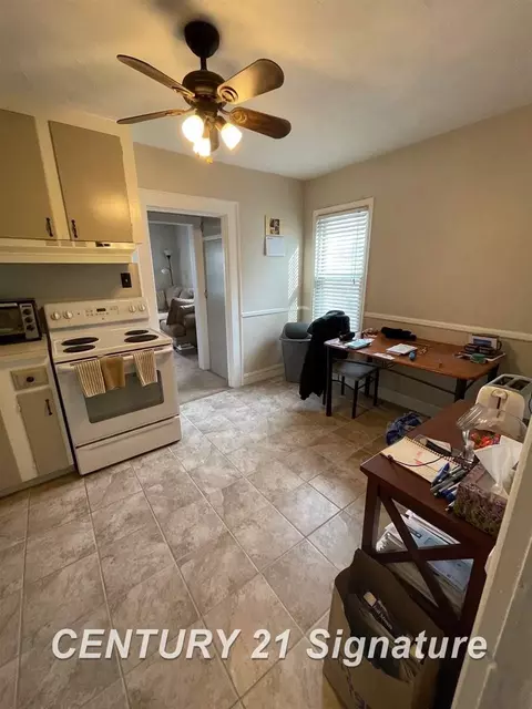 306 E Maple, Holly, MI 48442 photo 16