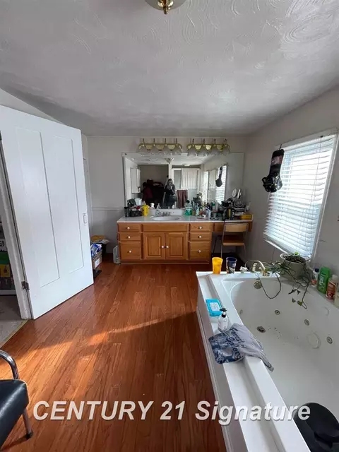 306 E Maple, Holly, MI 48442 photo 31