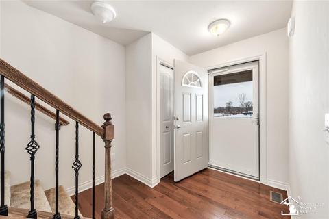 2109 Carson Ln, Monroe, MI 48162 photo 6
