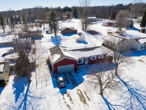12023 W Coldwater Rd, Flushing, MI 48433 photo 2