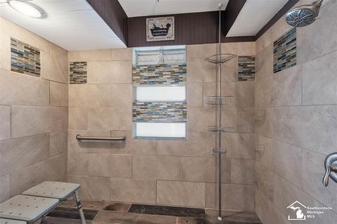 416 Cole Rd, Monroe, MI 48162 photo 22