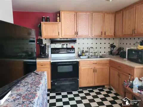 801 E Fourth, Monroe, MI 48161 photo 4