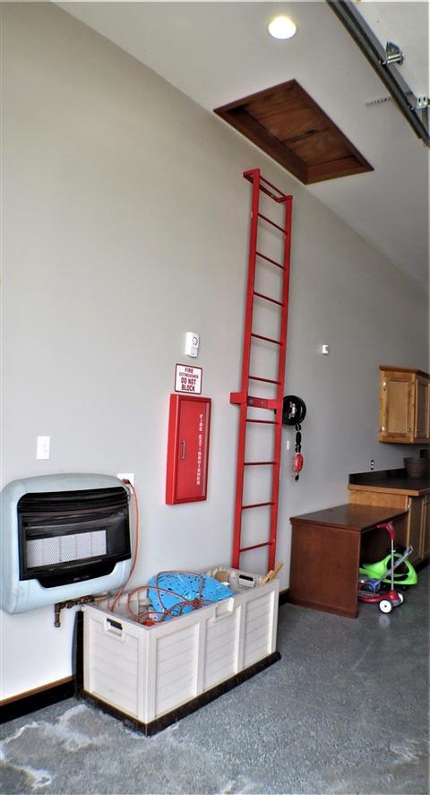 1420 S Morrish Rd, Flint, MI 48532 photo 18