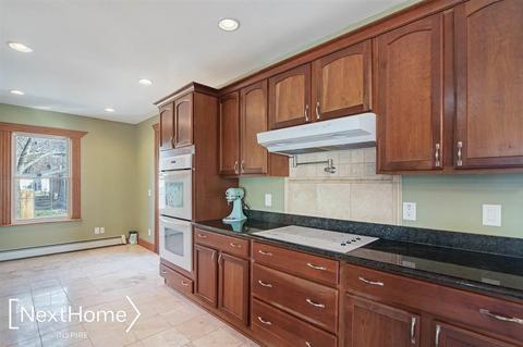 833 E Main, Flushing, MI 48433 photo 7