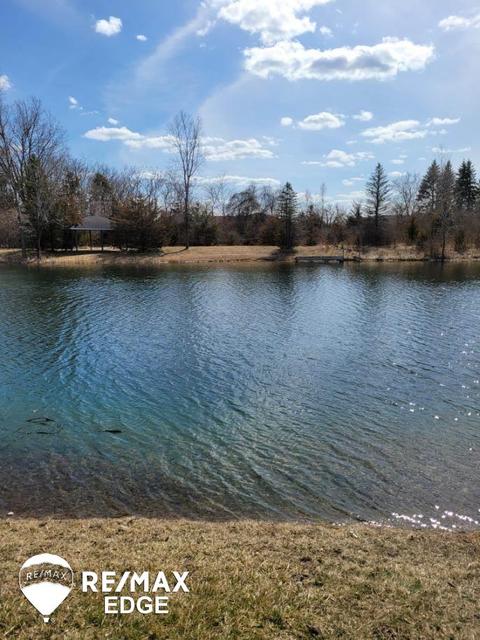 6287 Squire Lake Dr, Flushing, MI 48433 photo 2