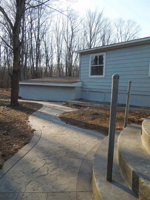 10286 Woods Rd, Gladwin, MI 48624 photo 5