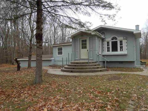 10286 Woods Rd, Gladwin, MI 48624 photo 1