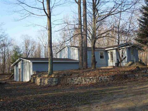 10286 Woods Rd, Gladwin, MI 48624 photo 2