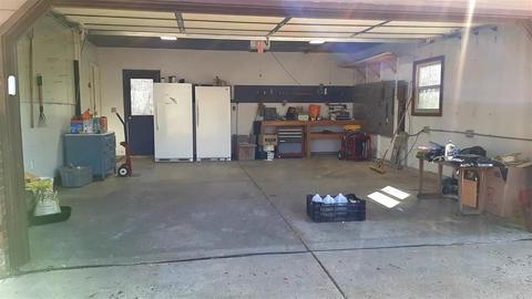 12863 Upton Rd, Bath, MI 48808 photo 22