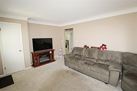 2826 Comanche Ave, Flint, MI 48507 photo 5