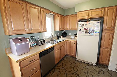 2826 Comanche Ave, Flint, MI 48507 photo 10
