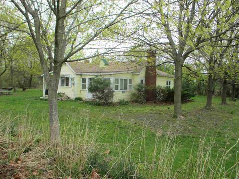 3201 Wilber Ave, Flushing, MI 48433 photo 2