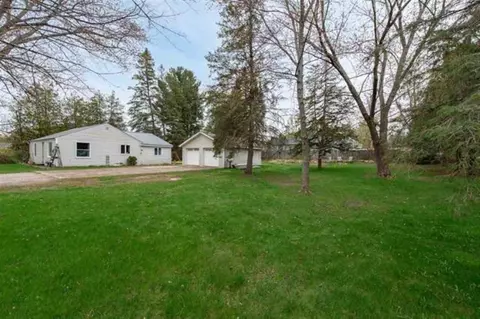 905 Chatterton, Gladwin, MI 48624 photo 3