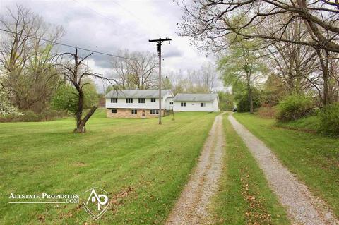 3136 E Lk, Clio, MI 48420 photo 1