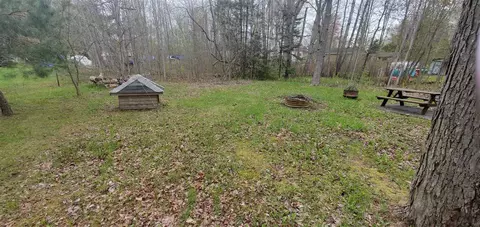 249 Spruce, Gladwin, MI 48624 photo 7