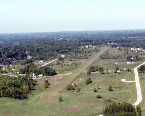 291 Track Iron, Gladwin, MI 48624 photo 9
