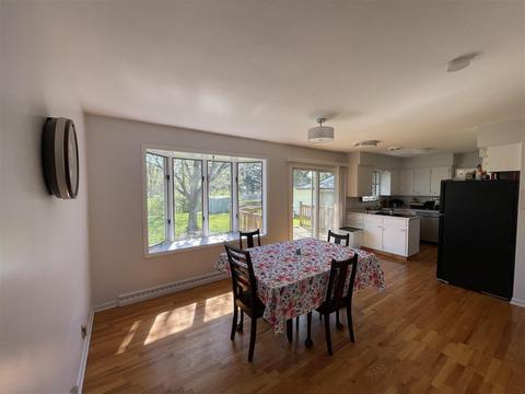 424 Joyce Dr, Flushing, MI 48433 photo 12