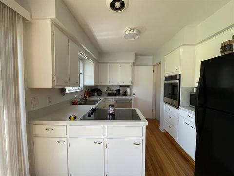 424 Joyce Dr, Flushing, MI 48433 photo 14