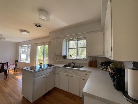 424 Joyce Dr, Flushing, MI 48433 photo 16