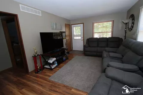 33 E Willow, Monroe, MI 48162 photo 12