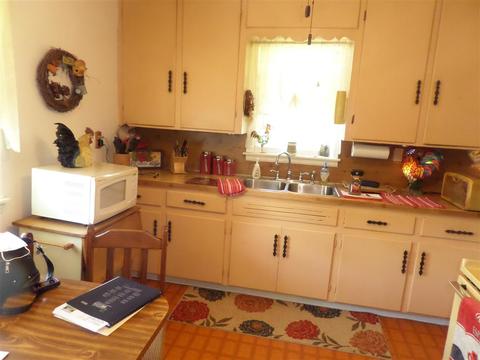 1089 Corydon St, Mount Morris, MI 48458 photo 7