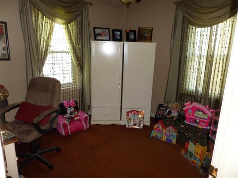 1089 Corydon St, Mount Morris, MI 48458 photo 5