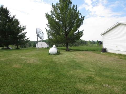 4895 W M 18, Gladwin, MI 48624 photo 6