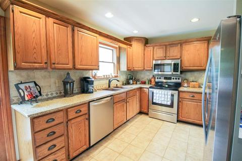 8379 E Potter Rd, Davison, MI 48423 photo 10