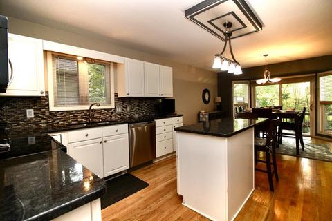 718 Shady Brook Ln, Flushing, MI 48433 photo 10