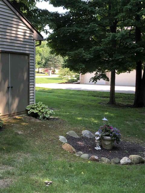 718 Shady Brook Ln, Flushing, MI 48433 photo 45