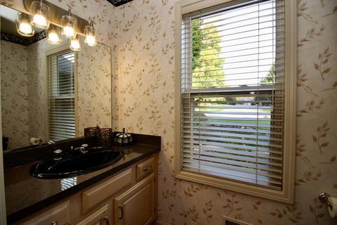 718 Shady Brook Ln, Flushing, MI 48433 photo 32