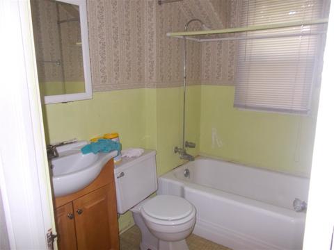 981 Bradley, Flint, MI 48503 photo 9