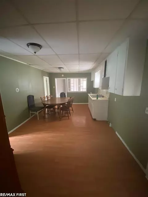 103 S Neeper, Capac, MI 48014 photo 8