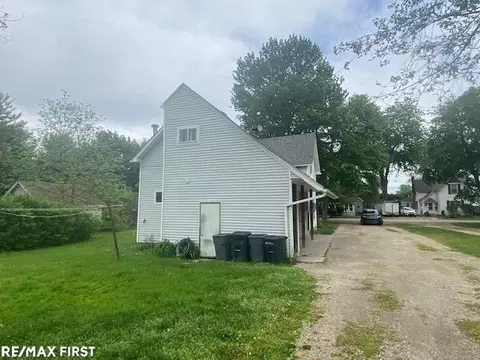 103 S Neeper, Capac, MI 48014 photo 4