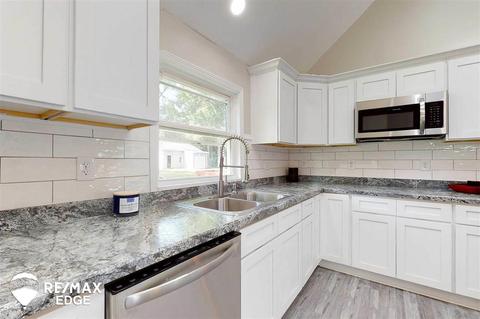 9498 Hubbard Rd, Davison, MI 48423 photo 3