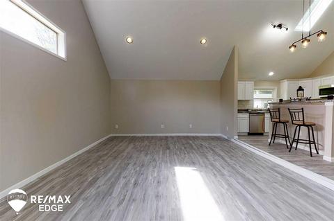 9498 Hubbard Rd, Davison, MI 48423 photo 10