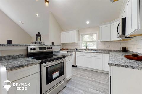 9498 Hubbard Rd, Davison, MI 48423 photo 5