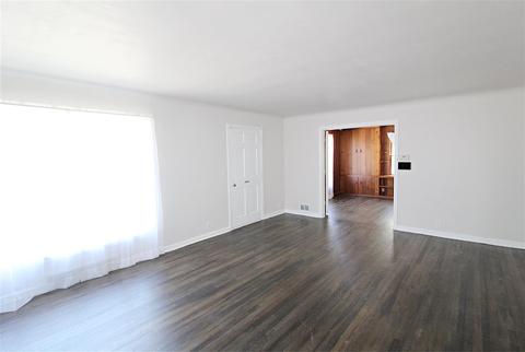 3515 Sunset Dr, Flint, MI 48503 photo 6