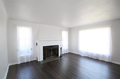 3515 Sunset Dr, Flint, MI 48503 photo 5