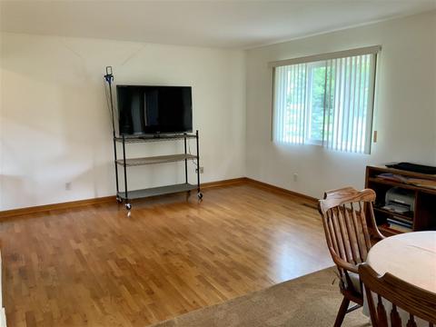 6257 Kelly Rd, Flushing, MI 48433 photo 2