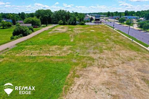 4523 S Saginaw, Burton, MI 48529